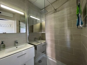 Hair dryer - Renovated Port Studio with Terrace and WiFi (Capbreton)