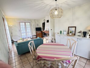 Interior - Vacation Home Near the Lake (Biscarrosse)