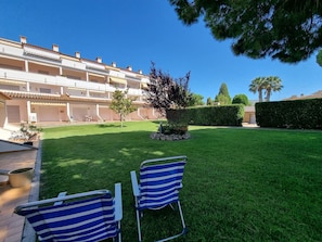 Terrace/patio - Apartment 400m from the beach with communal pool (L'Escala)