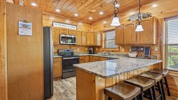 Suite | 5 bedrooms, Internet