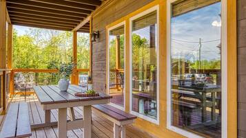 Suite | 5 bedrooms, Internet