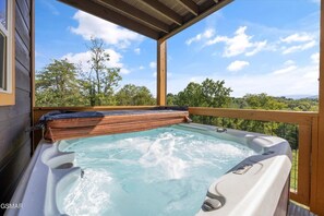 Suite | 5 bedrooms, Internet - Royal Bliss - Mountain Views Theater Hot Tub (Sevierville)
