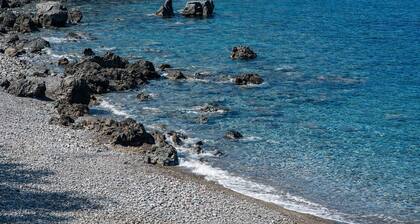 Agali Beach - Sea View Apartment in Chios