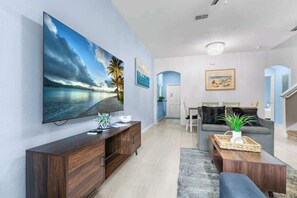 House - Time of Your Life Townhouse 4bd 3bth Amenities (Davenport)