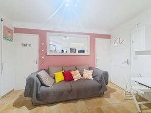 TV - T2 Cabin 33m², Terrace, Parking, 6 Pers (Bormes-les-Mimosas)