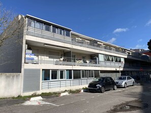 Exterior - T2 Apartment with Air Conditioning and Terrace in Balaruc-les-Bains (Balaruc-les-Bains)