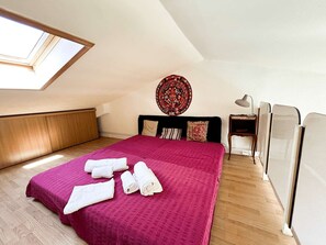 Bed sheets - Loft Studio A/C, Beach, Sleeps 4 (Port Grimaud)