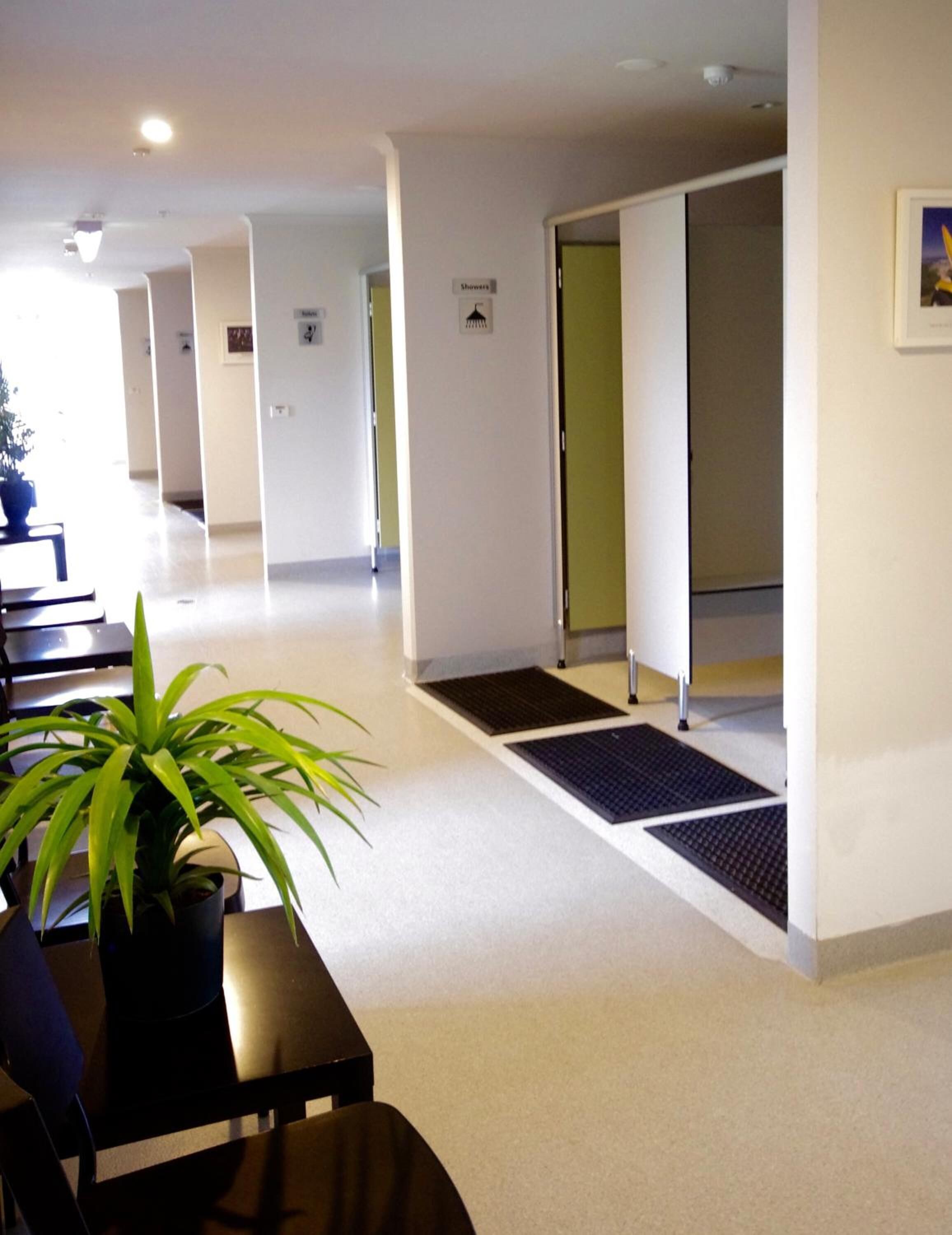 المنشأة من الداخل