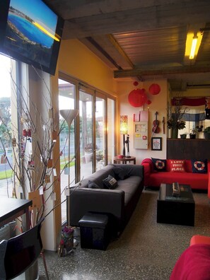 Lobby - Port Campbell Hostel (Port Campbell)