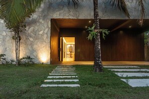 Exterior - Luxury house in Trancoso | 7 suites in a gated community 1.5 km from the Quadrado (town square). (Trancoso)