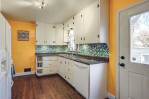 House (2 Bedrooms) | Interior - Explore the Front Range! Lakewood Home w/ Yard (Lakewood)