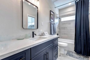 Interior - Explore Houston! Pet-friendly Home Near Downtown (Houston)