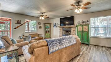 Casa (2 Bedrooms) | Interior