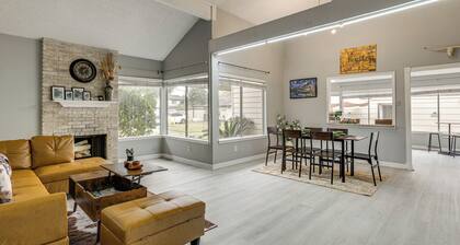 Quick Hwy Access: Family Retreat in Houston