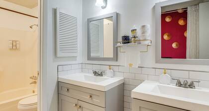 Quick Hwy Access: Family Retreat in Houston