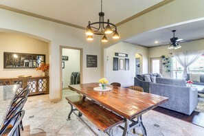 House (3 Bedrooms) | Interior - Pool & Hot Tub! Dog-friendly Awaysis in SE Austin (Del Valle)