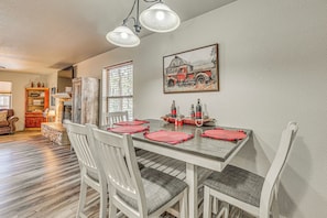Interior - Ruidoso Retreat Near Alto Lake, Biking & Golf! (Ruidoso)