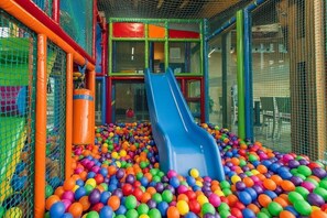 Children's area - Hotel Villa Pasiega (Entrambasaguas)