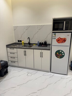 컴포트 아파트 | 전용 주방 | 냉장고, 전자레인지, 오븐, 쿡탑