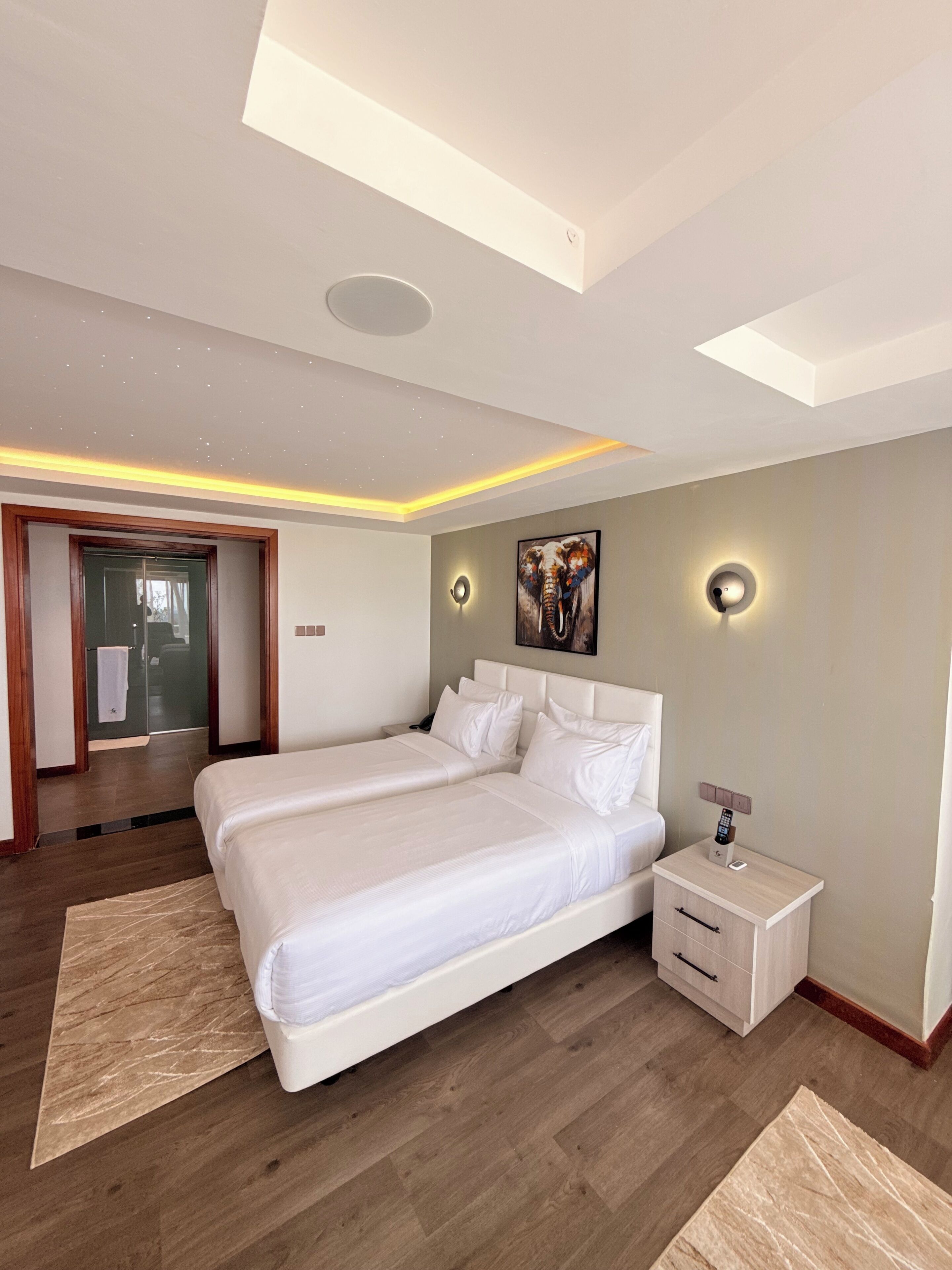 Deluxe Double Room | In-room safe, iron/ironing board, free WiFi