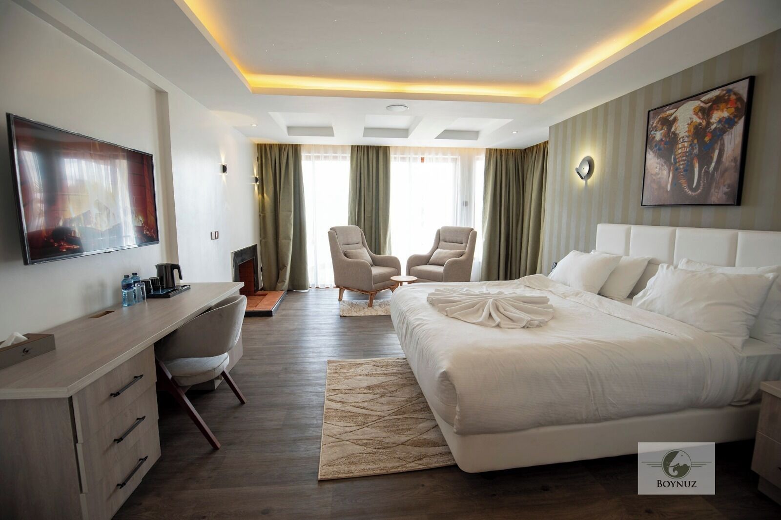 Deluxe Double Room | In-room safe, iron/ironing board, free WiFi