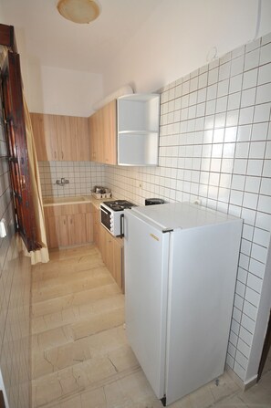 Private kitchen - Village Apartments (Malevizi)
