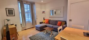Living area - Lovely Flat in Tower Bridge (London)