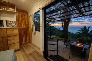 Interior - Jungle & Ocean View Tiny Home Near Carara Park (Tarcoles)