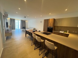 Interior - Wonderful 2-bedroom Apartment with AC in charming Marsalforn, Level 5, B (Iż-Żebbuġ)
