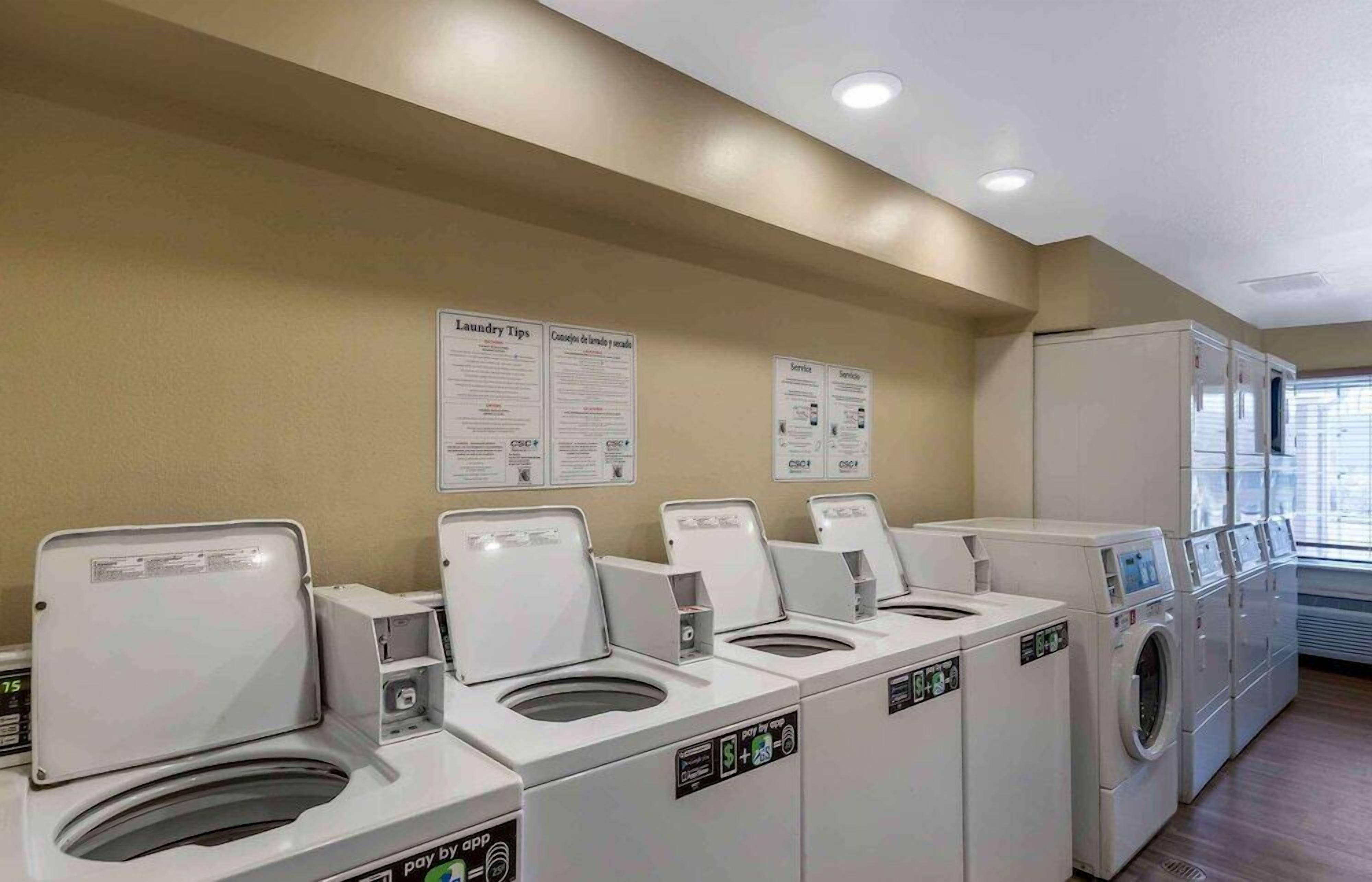 المنشأة من الداخل