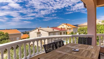 Family Apartment, Multiple Bedrooms (Pool Apt 1 - Novi Vinodolski (Sea) | Outdoor dining