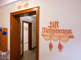 Apartment | Reception