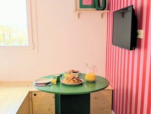 Dining - L'Irrésistible avec PARKING à 200m du lac (Annecy)