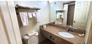 Bathroom - Jacksonville Inn By OYO Near Little Rock Air Force Base (Jacksonville)