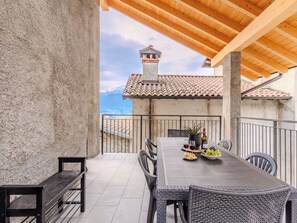 Outdoor dining - Riflessi by Interhome (Colico)