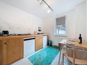 Fridge, dishwasher, cookware/dishes/utensils - Wohnung 3 by Interhome (Sankt Goar)