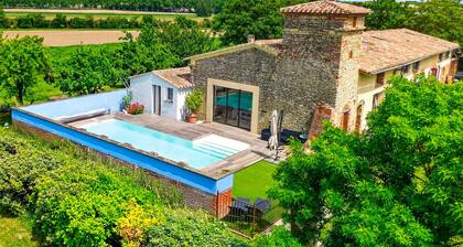 Charming dovecote - Heated swimming pool - Hammam -.6 pers