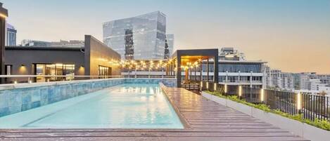 Luxury Apartment, Balcony, City View | Pool