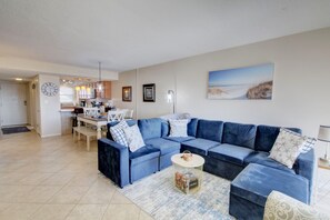 Condo, 2 Bedrooms | Living area - 168 El Matador 2 Bedroom Home (Fort Walton Beach)