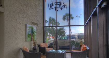 168 El Matador 2 Bedroom Home