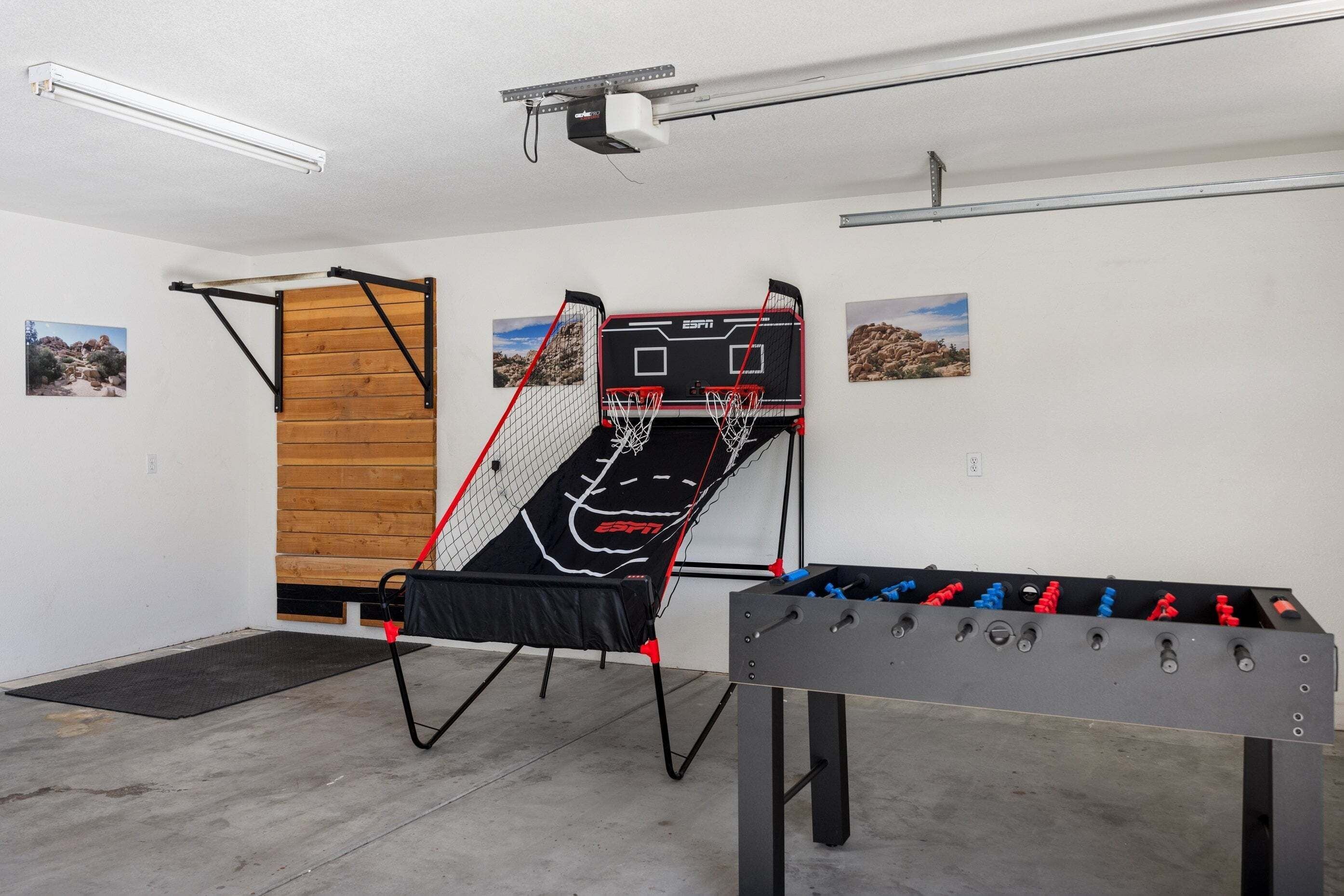 Talo, 4 makuuhuonetta | Pelihuone