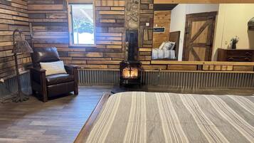 Bügeleisen/Bügelbrett, Reisekinderbett, kostenloses WLAN, Bettwäsche