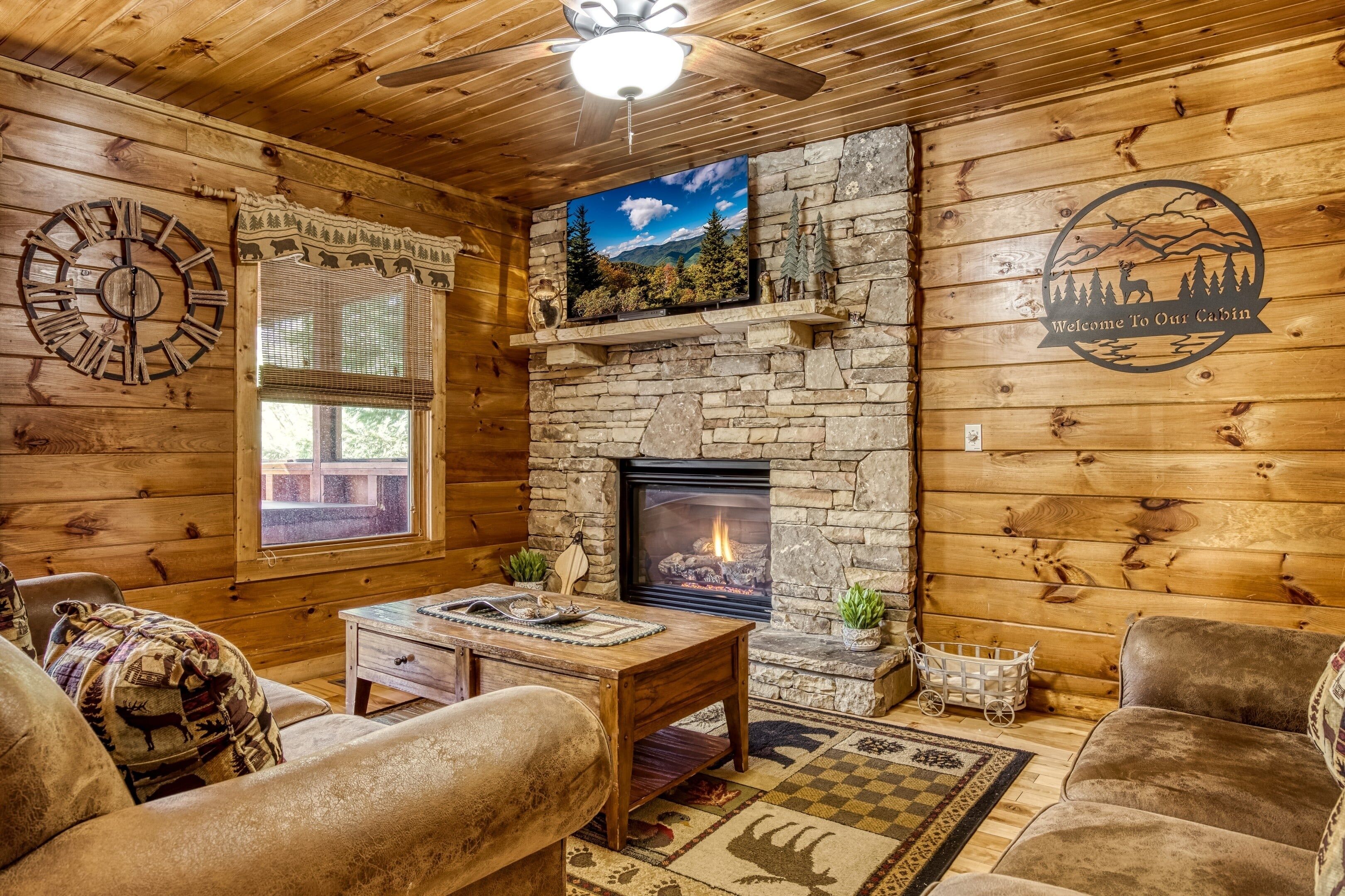 Cabin, 3 Bedrooms | Living area