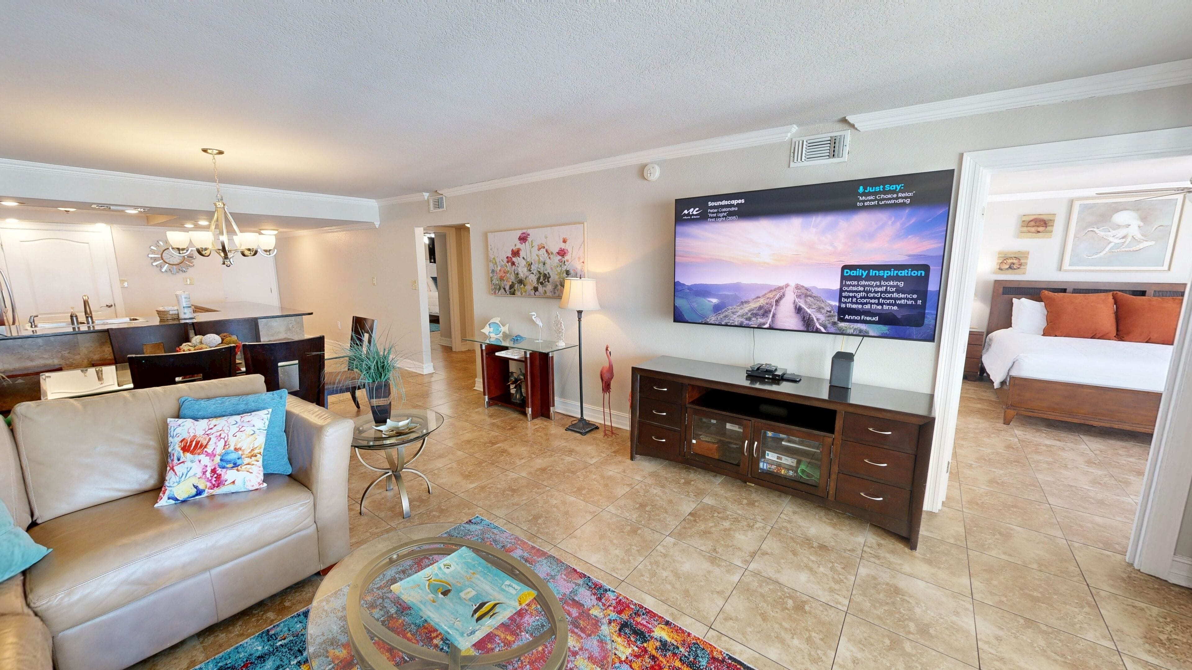 Condo, 2 quartos | Área de estar | Smart TV