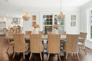 House, 6 Bedrooms | Dining - 718 Collins Meadow Drive 6 Bedroom Home (Georgetown)