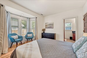 Iron/ironing board, WiFi