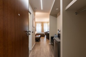 Interior - Modern suite for 4 guests near Central Station (Milano)