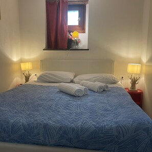 1 Schlafzimmer, Bügeleisen/Bügelbrett, kostenloses WLAN, Bettwäsche