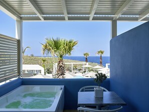 屋外ダイニングエリア