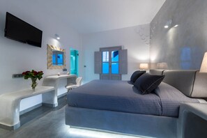 Room - Nefeli Homes (Santorini)